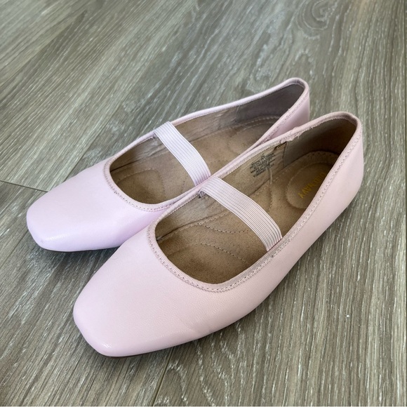 Light Pink Ballet Flats 7 - Picture 2 of 2